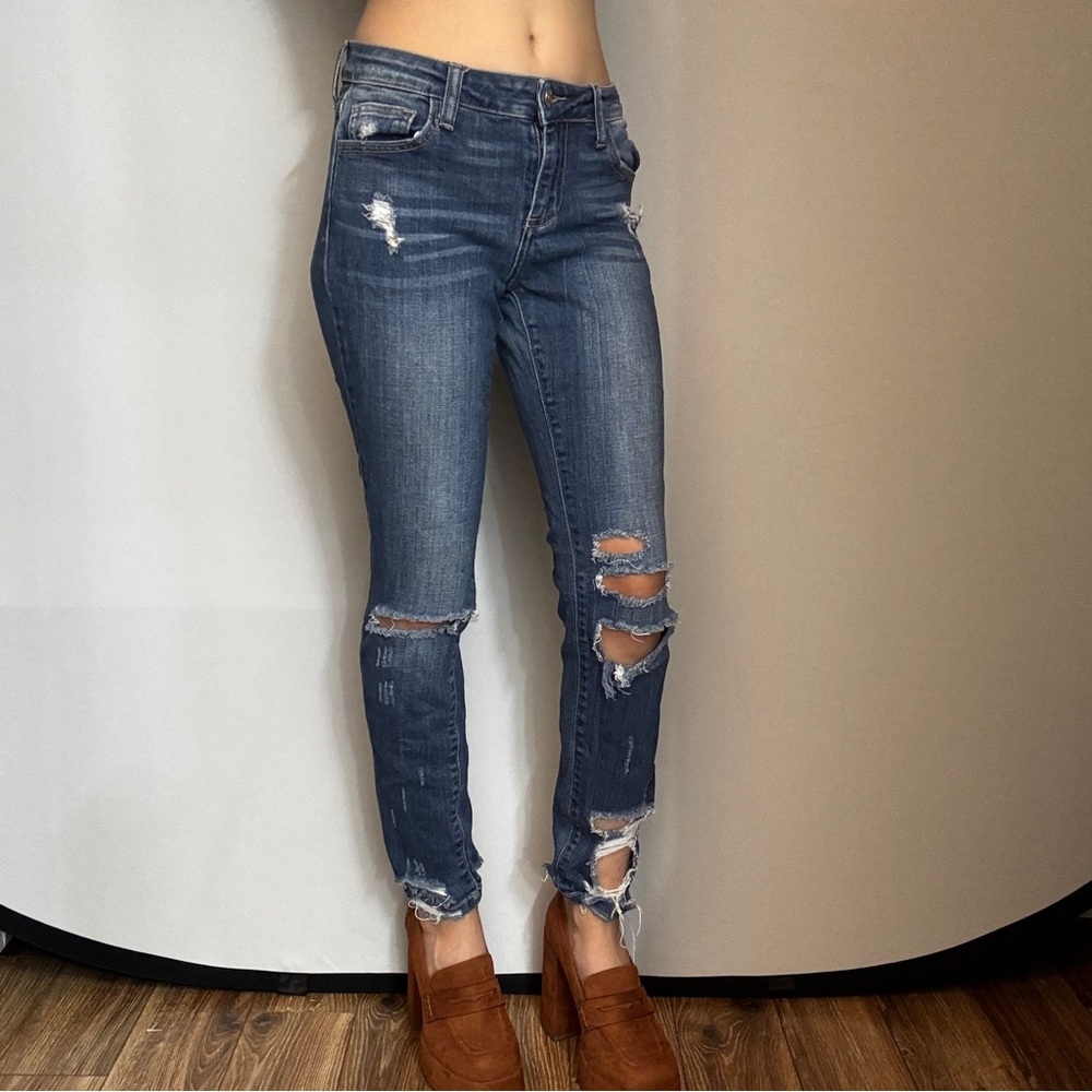Cello Women’s Size 3 28x27 Ripped Skinny Jeans
